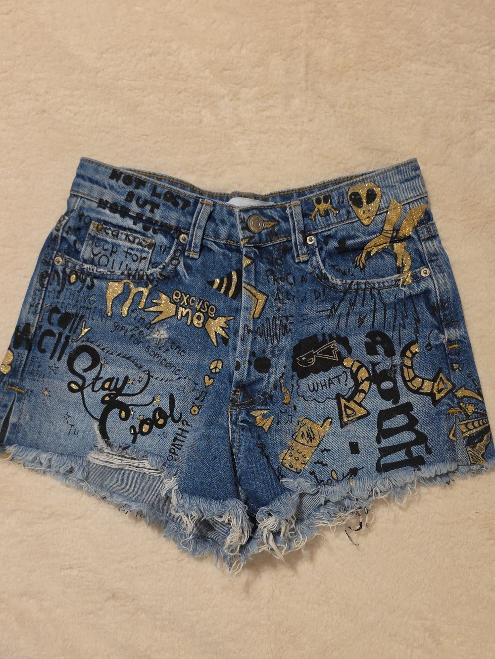 ZARA SIZE 2 DENIM SHORTS